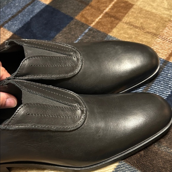 Donald J. Pliner Black Leather Loafers - Picture 8 of 11